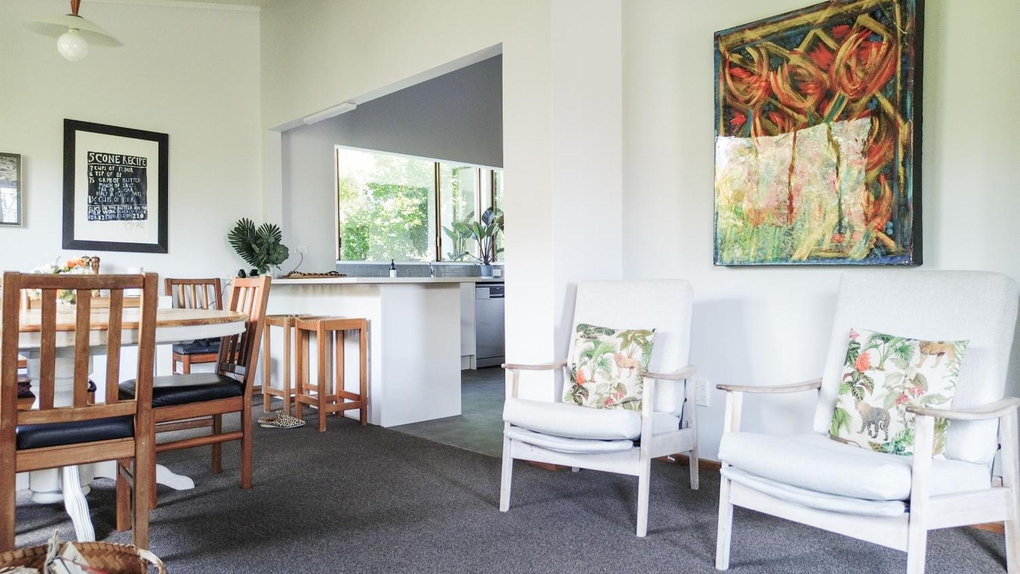 Large, Comfy, Stylish Apartment Havelock North Eksteriør billede